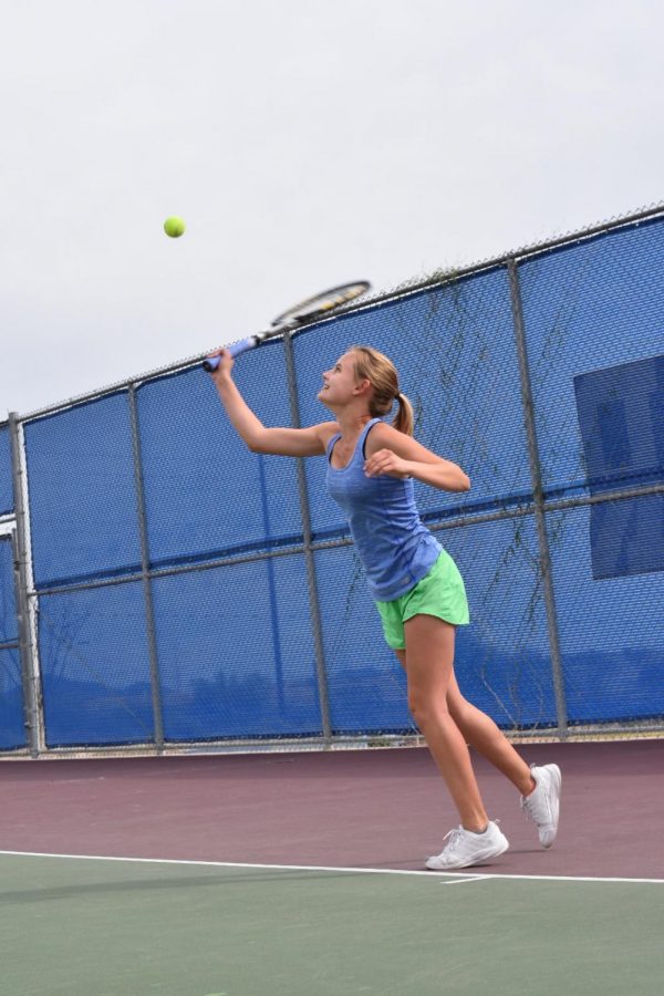 Tennis+begins+spring+season+with+strong+team