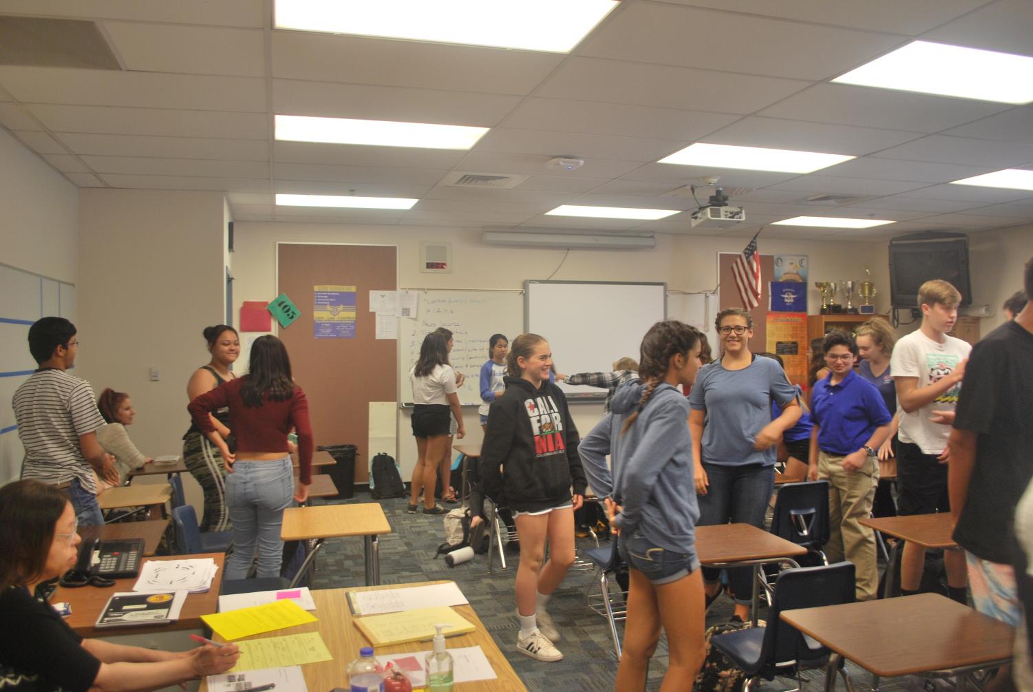 Freshmen mentors explain their game called