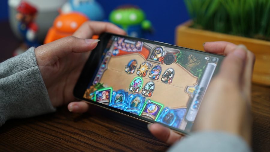 Heartstone, the game pictured above, was a very popular mobile game with its mobile version released in 2014.