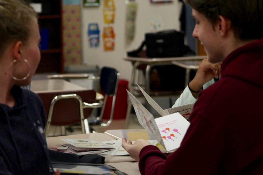 The Interact Club makes cards for veterans.